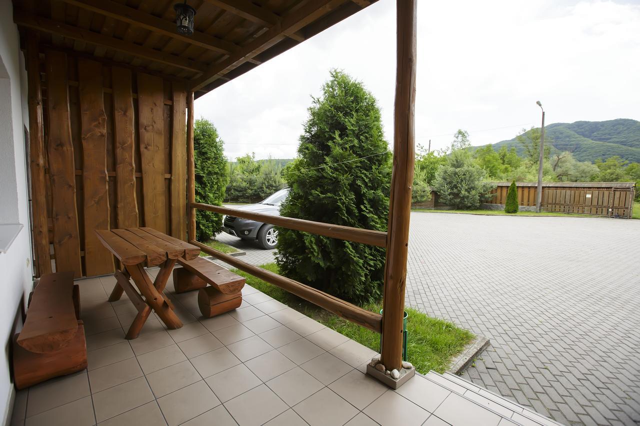 Trembita Khust Exterior photo